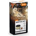 Zestaw serwisowy Stihl nr 15 do pilarek MS 231, MS 251 wyposażony jest w  filtr powietrza, świeca zapłonowa, filtr paliwa, głowica ssąca