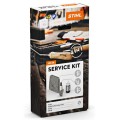 Zestaw serwisowy Stihl nr 24 do kos FS 38, FS 45, FS 46, FS 55, oraz innych urządzeń HL 45, KM 55, FC 55 wyposażony jest w filtr powietrza, świeca zapłonowa, filtr paliwa, głowica ssąca